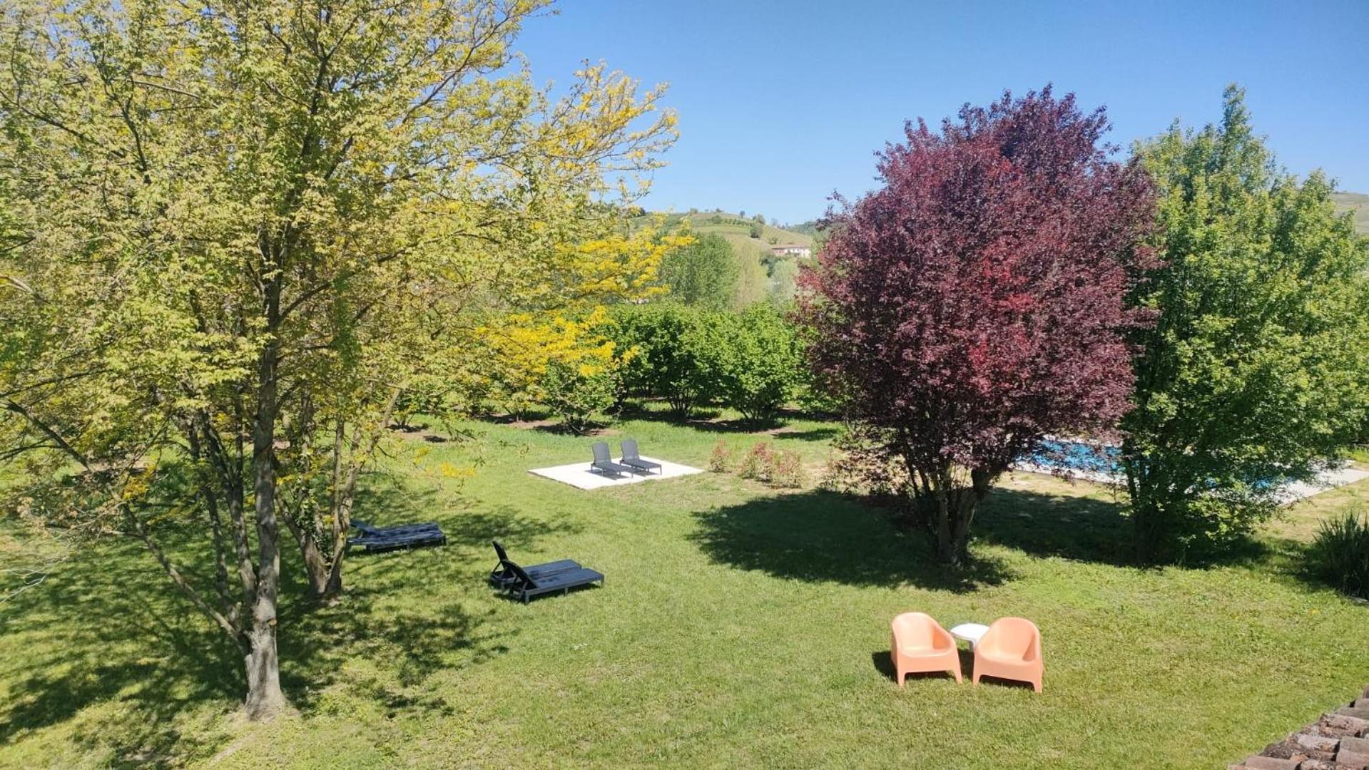 Miravigne House - Casa Di Campagna Con Cucina Castagnole delle Lanze Luaran gambar